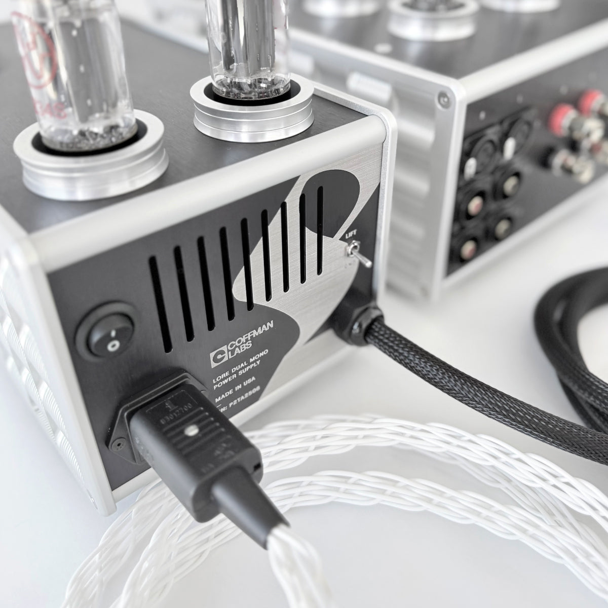 Dual-Mono Power Supply